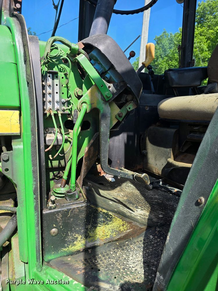 image for item EK6021 1977 John Deere  4230 tractor