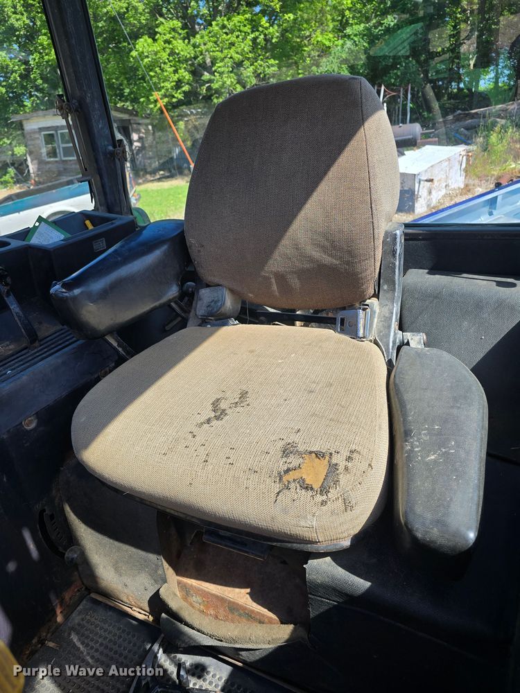 image for item EK6021 1977 John Deere  4230 tractor