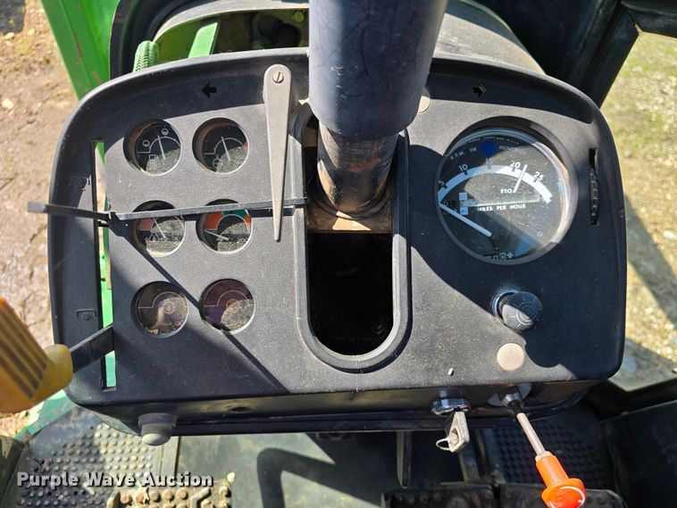 image for item EK6021 1977 John Deere  4230 tractor