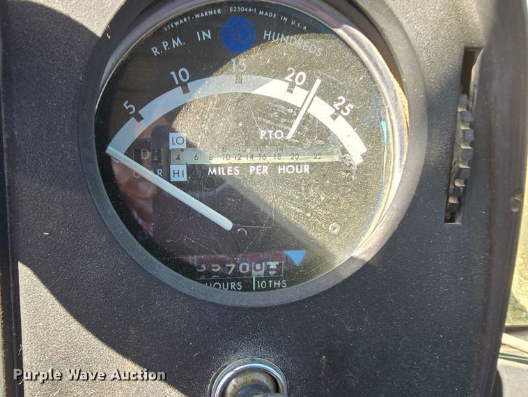 image for item EK6021 1977 John Deere  4230 tractor