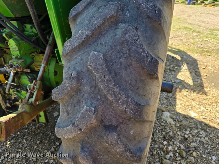 image for item EK6021 1977 John Deere  4230 tractor