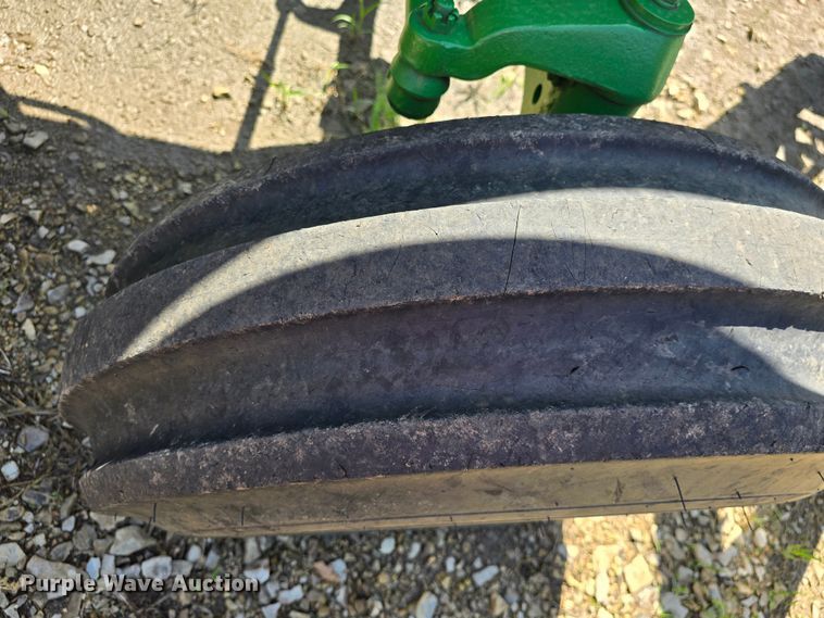 image for item EK6021 1977 John Deere  4230 tractor