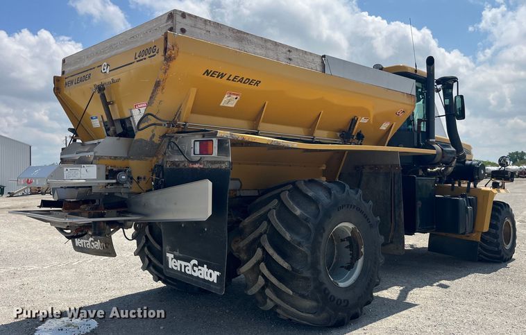 image for item EK8534 Terra Gator 8400 spreader