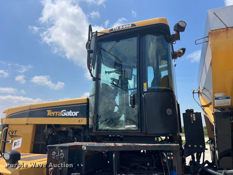 image for item EK8534 Terra Gator 8400 spreader