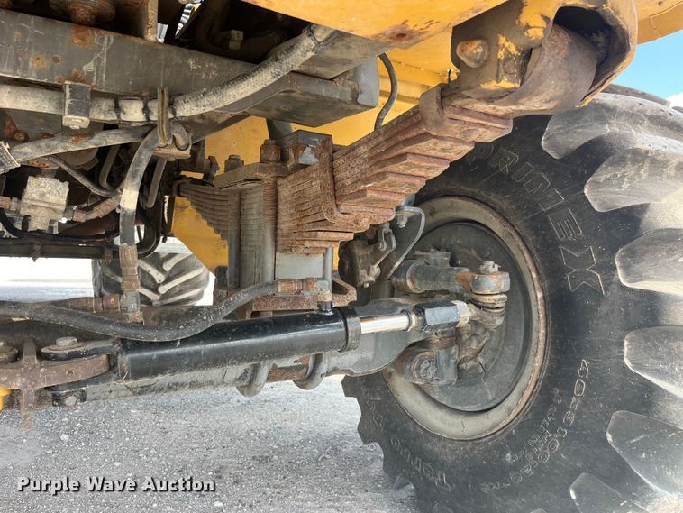 image for item EK8534 Terra Gator 8400 spreader