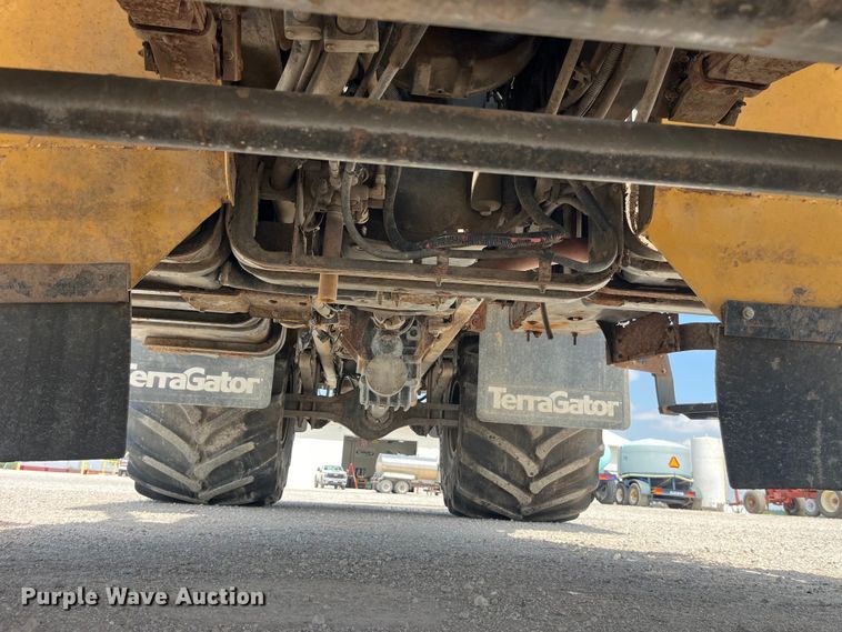 image for item EK8534 Terra Gator 8400 spreader