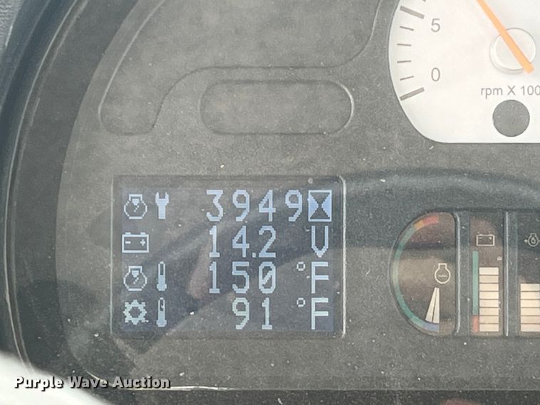 image for item EK8534 Terra Gator 8400 spreader