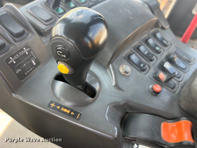 image for item EK8534 Terra Gator 8400 spreader