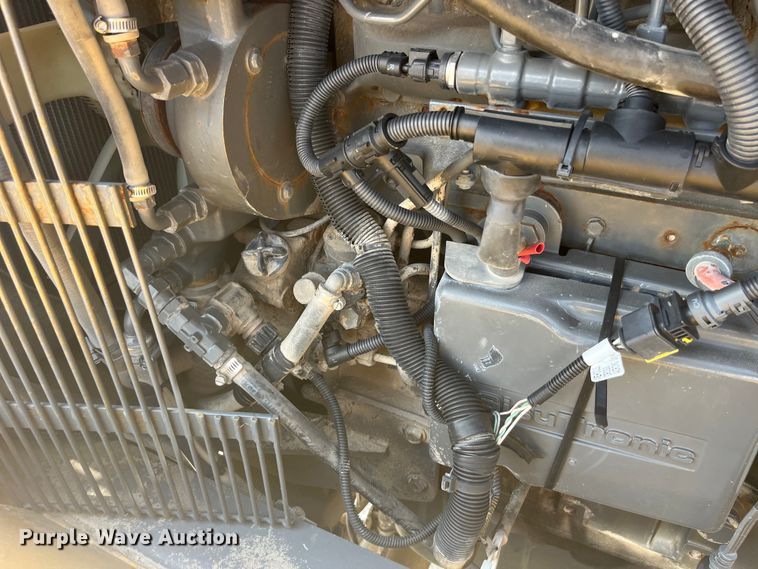 image for item EK8534 Terra Gator 8400 spreader