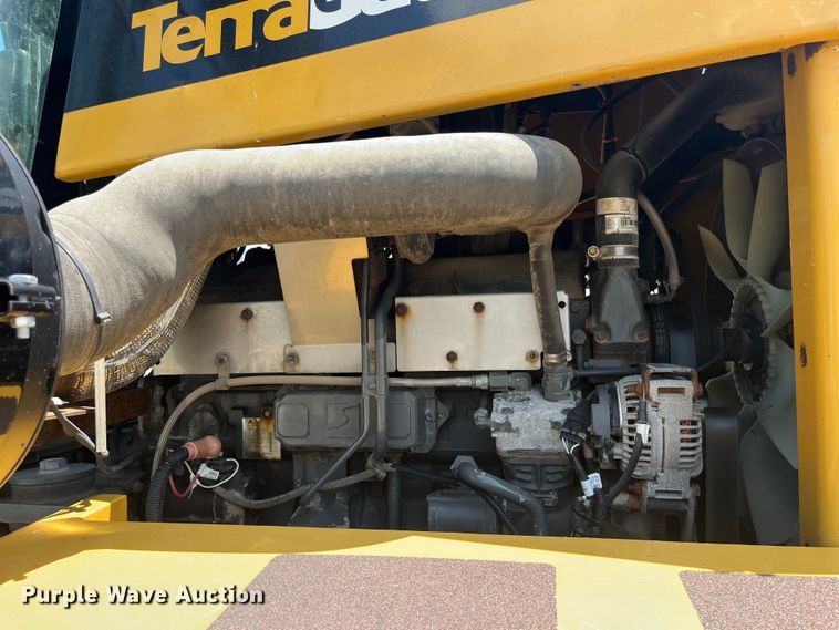 image for item EK8534 Terra Gator 8400 spreader