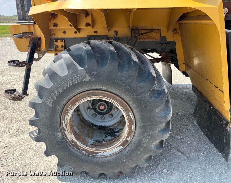 image for item EK8534 Terra Gator 8400 spreader