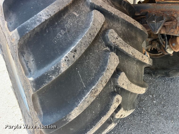 image for item EK8534 Terra Gator 8400 spreader