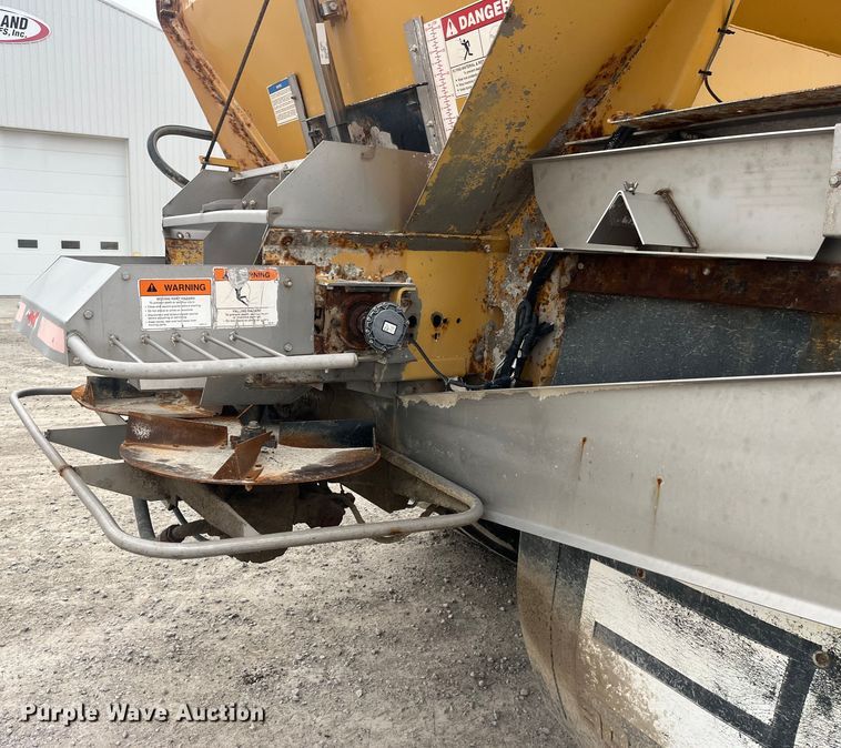 image for item EK8535 TerraGator 8303 spreader