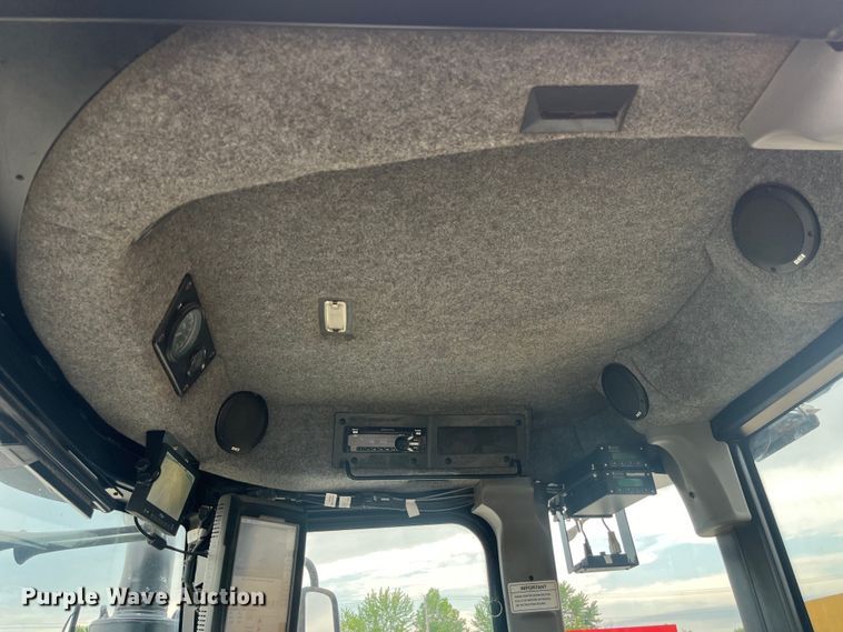 image for item EK8535 TerraGator 8303 spreader