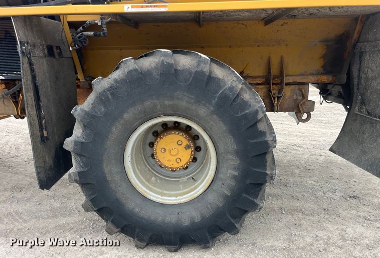 image for item EK8535 TerraGator 8303 spreader