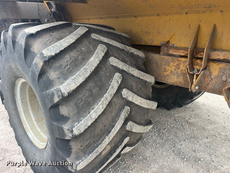 image for item EK8535 TerraGator 8303 spreader