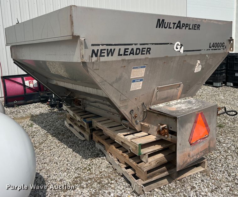 image for item EK8536 Terra Gator 7300 spreader