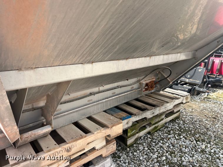 image for item EK8536 Terra Gator 7300 spreader