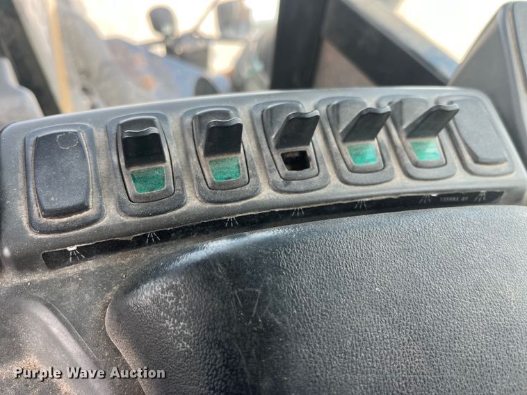 image for item EK8536 Terra Gator 7300 spreader