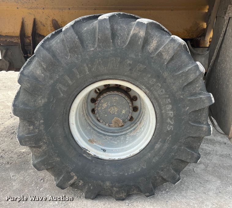 image for item EK8536 Terra Gator 7300 spreader