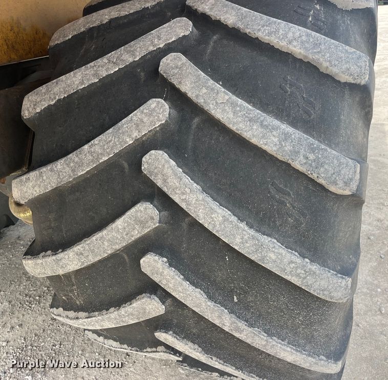 image for item EK8536 Terra Gator 7300 spreader