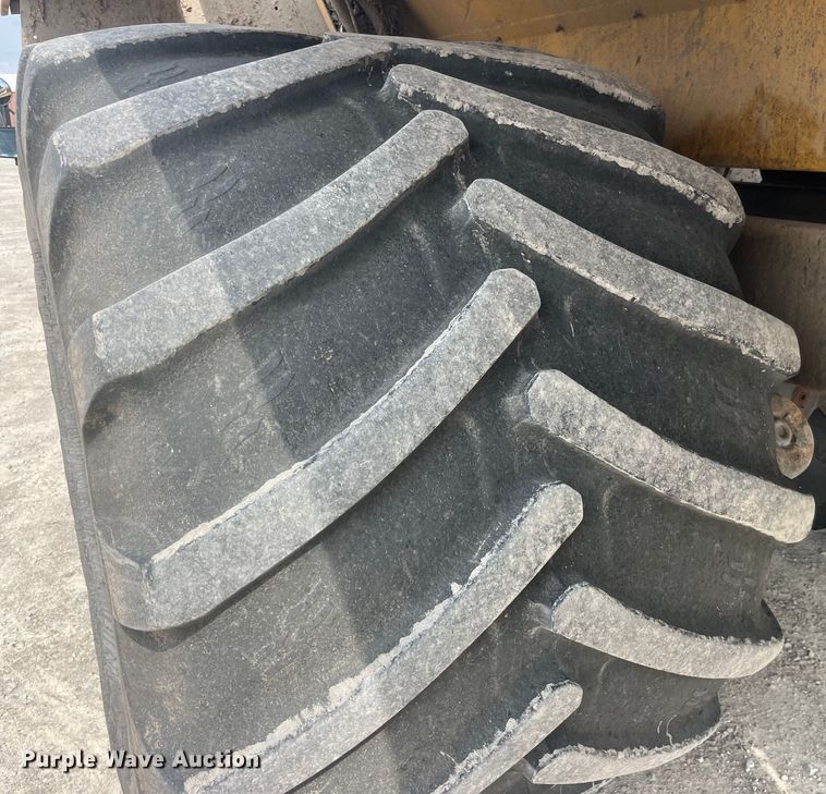 image for item EK8536 Terra Gator 7300 spreader