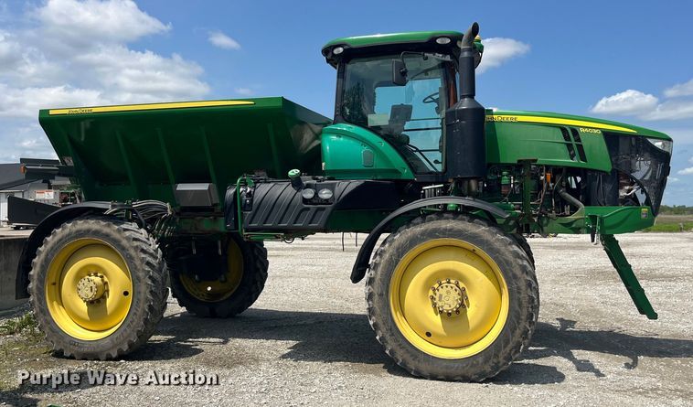 image for item EK8557 2014 John Deere R4030 spreader