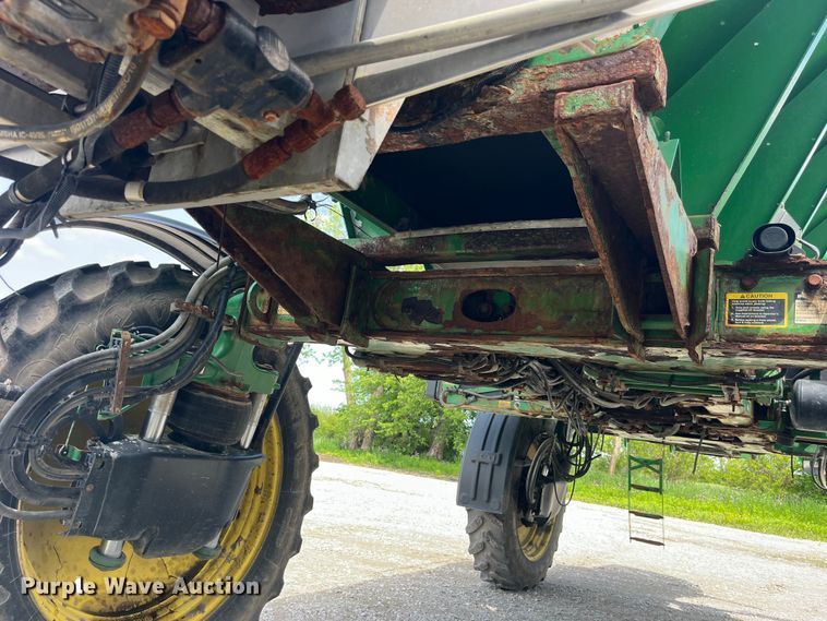 image for item EK8557 2014 John Deere R4030 spreader