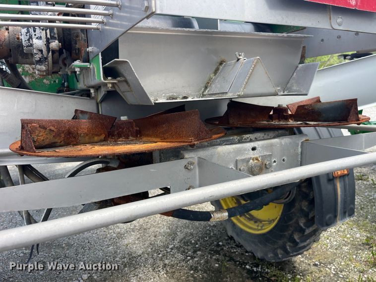 image for item EK8557 2014 John Deere R4030 spreader
