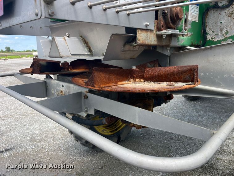 image for item EK8557 2014 John Deere R4030 spreader