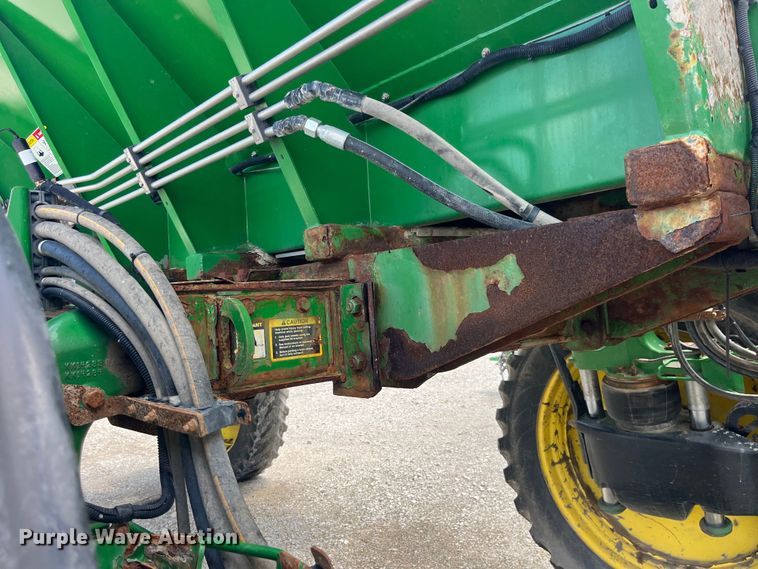image for item EK8557 2014 John Deere R4030 spreader