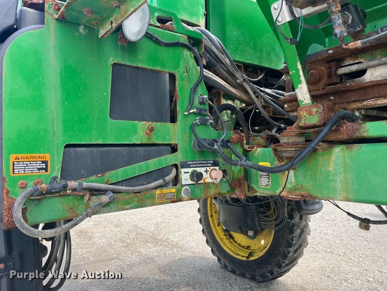 image for item EK8557 2014 John Deere R4030 spreader