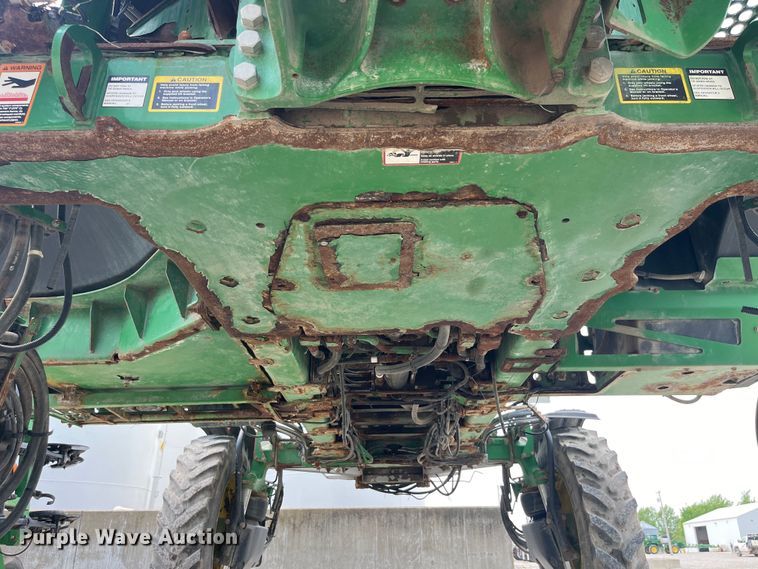 image for item EK8557 2014 John Deere R4030 spreader