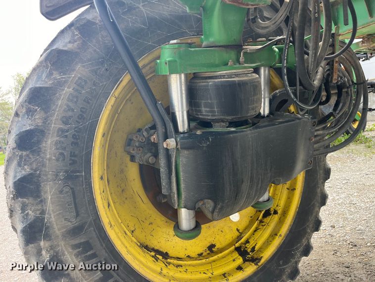 image for item EK8557 2014 John Deere R4030 spreader