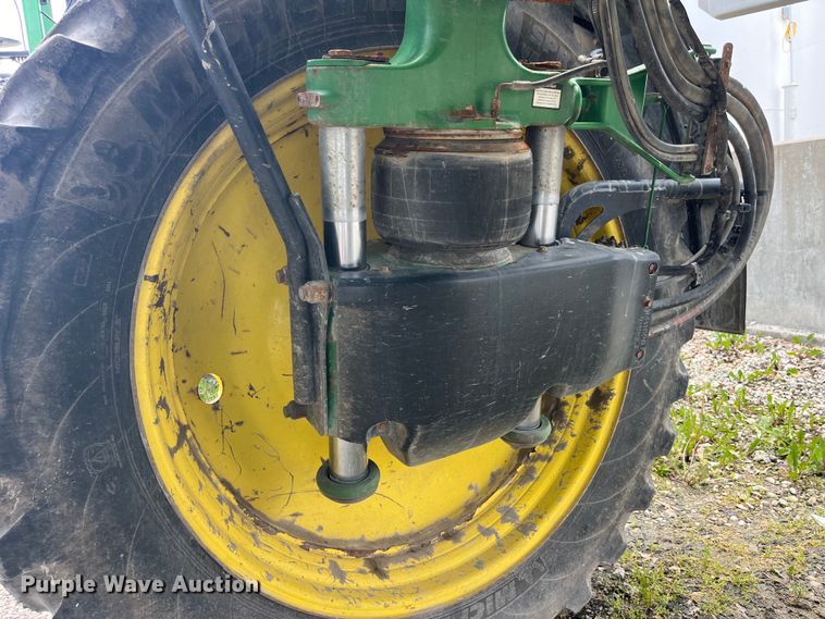 image for item EK8557 2014 John Deere R4030 spreader