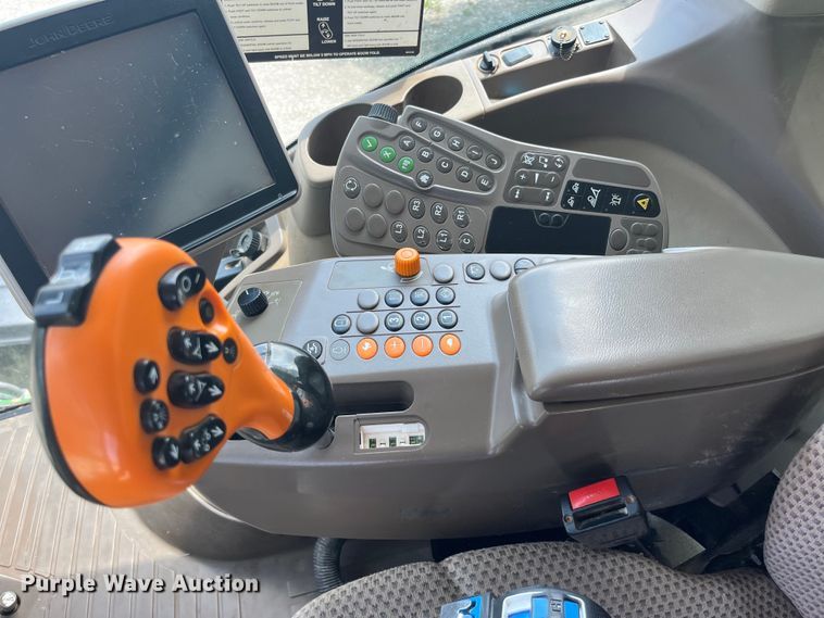 image for item EK8557 2014 John Deere R4030 spreader