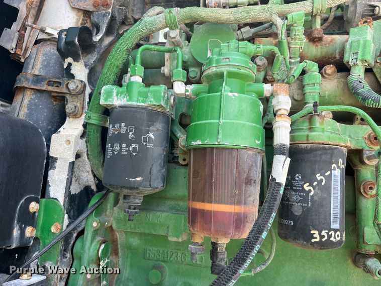 image for item EK8557 2014 John Deere R4030 spreader