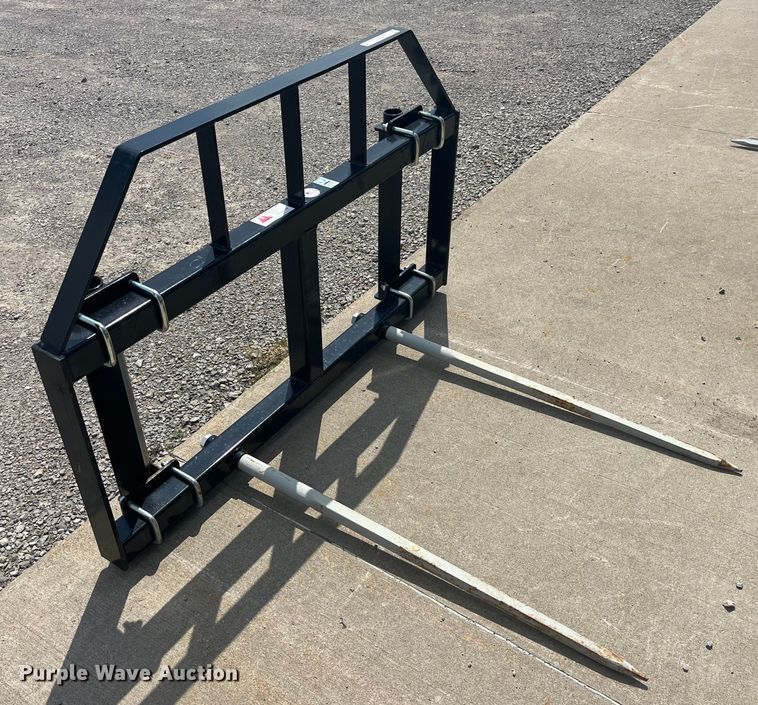 image for item EK8563 TRI-L bale spear