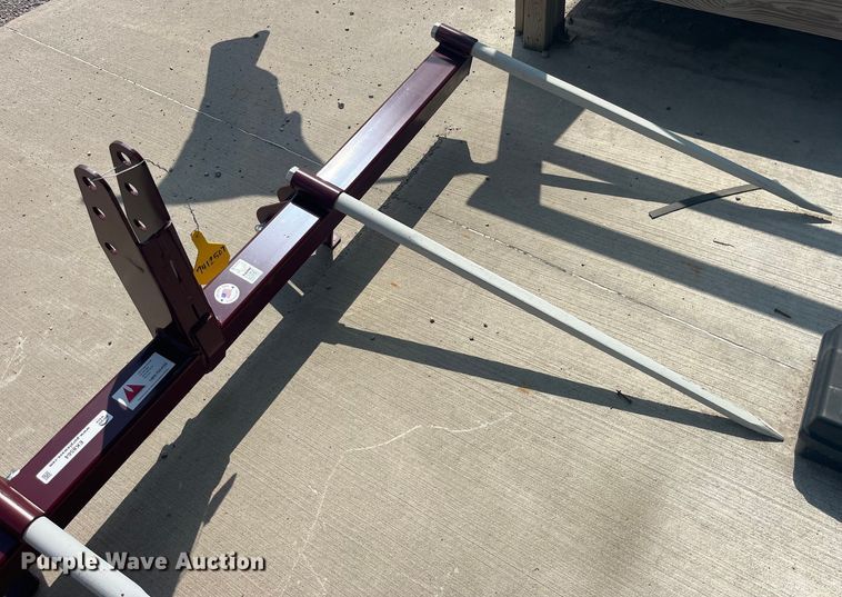 image for item EK8564 TRI-L bale spear