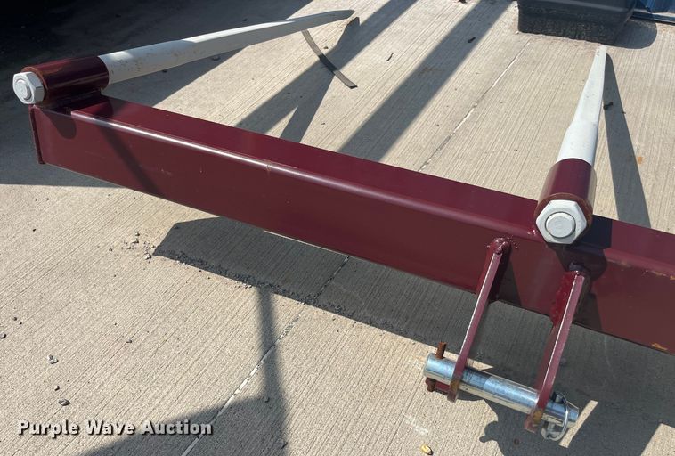 image for item EK8564 TRI-L bale spear