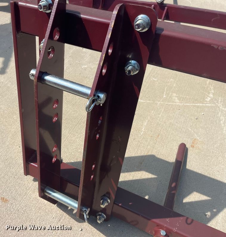 image for item EK8565 TRI-L bale spear