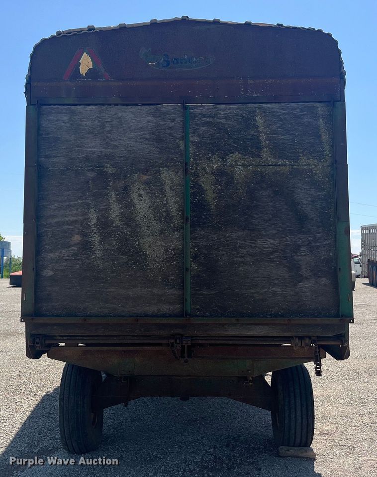 image for item EK8582 Badger silage wagon