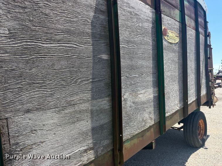 image for item EK8582 Badger silage wagon