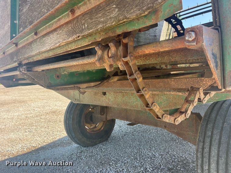 image for item EK8582 Badger silage wagon