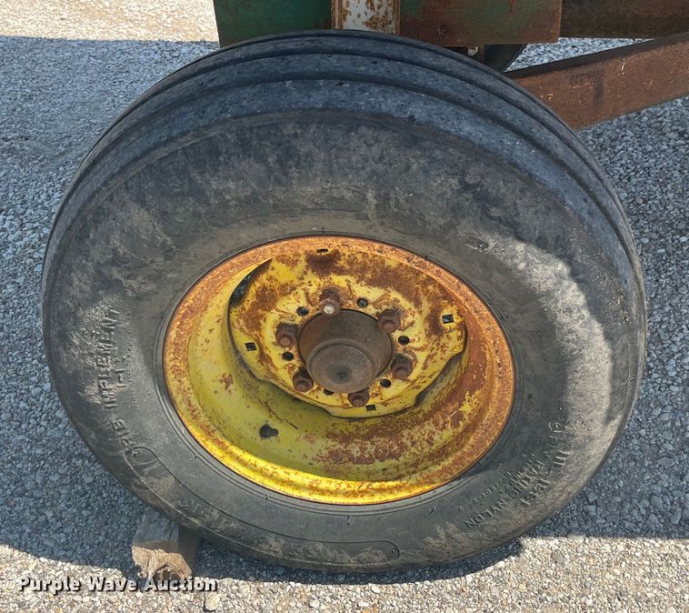 image for item EK8582 Badger silage wagon