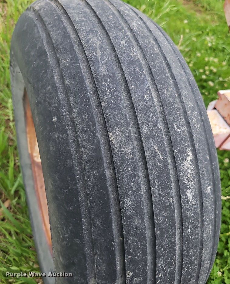 image for item IO9939 (2) running gears