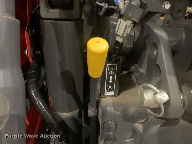 image for item JT9874 2022 Kubota M5-092 Narrow MFWD tractor