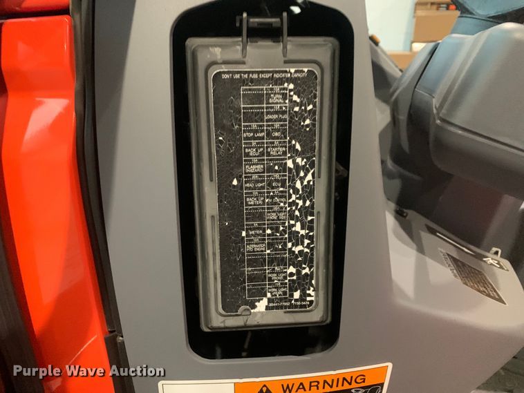 image for item JT9874 2022 Kubota M5-092 Narrow MFWD tractor