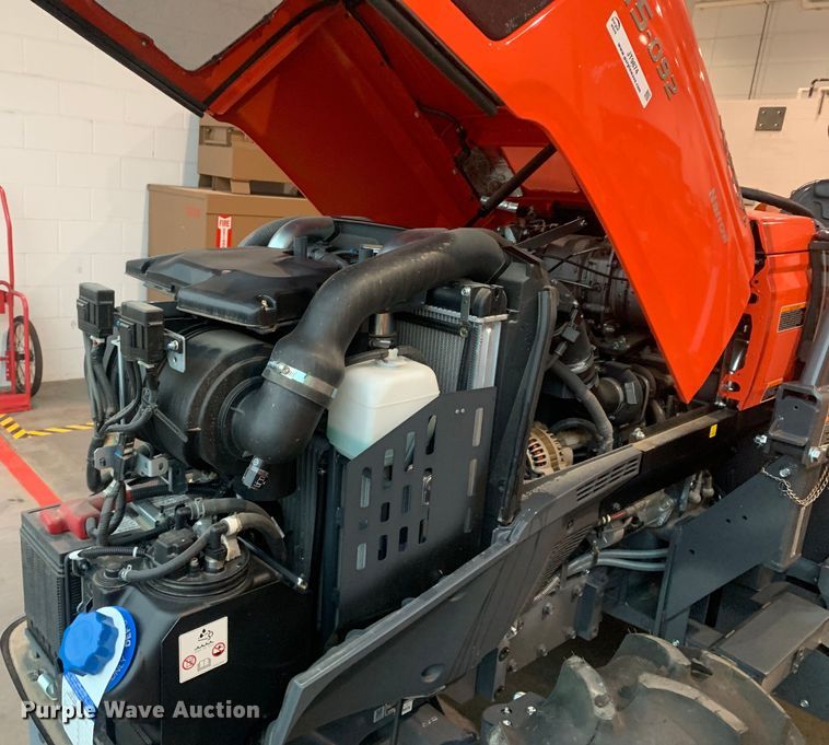 image for item JT9874 2022 Kubota M5-092 Narrow MFWD tractor