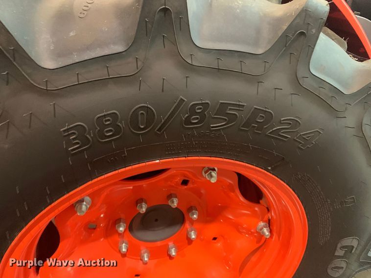 image for item JT9874 2022 Kubota M5-092 Narrow MFWD tractor